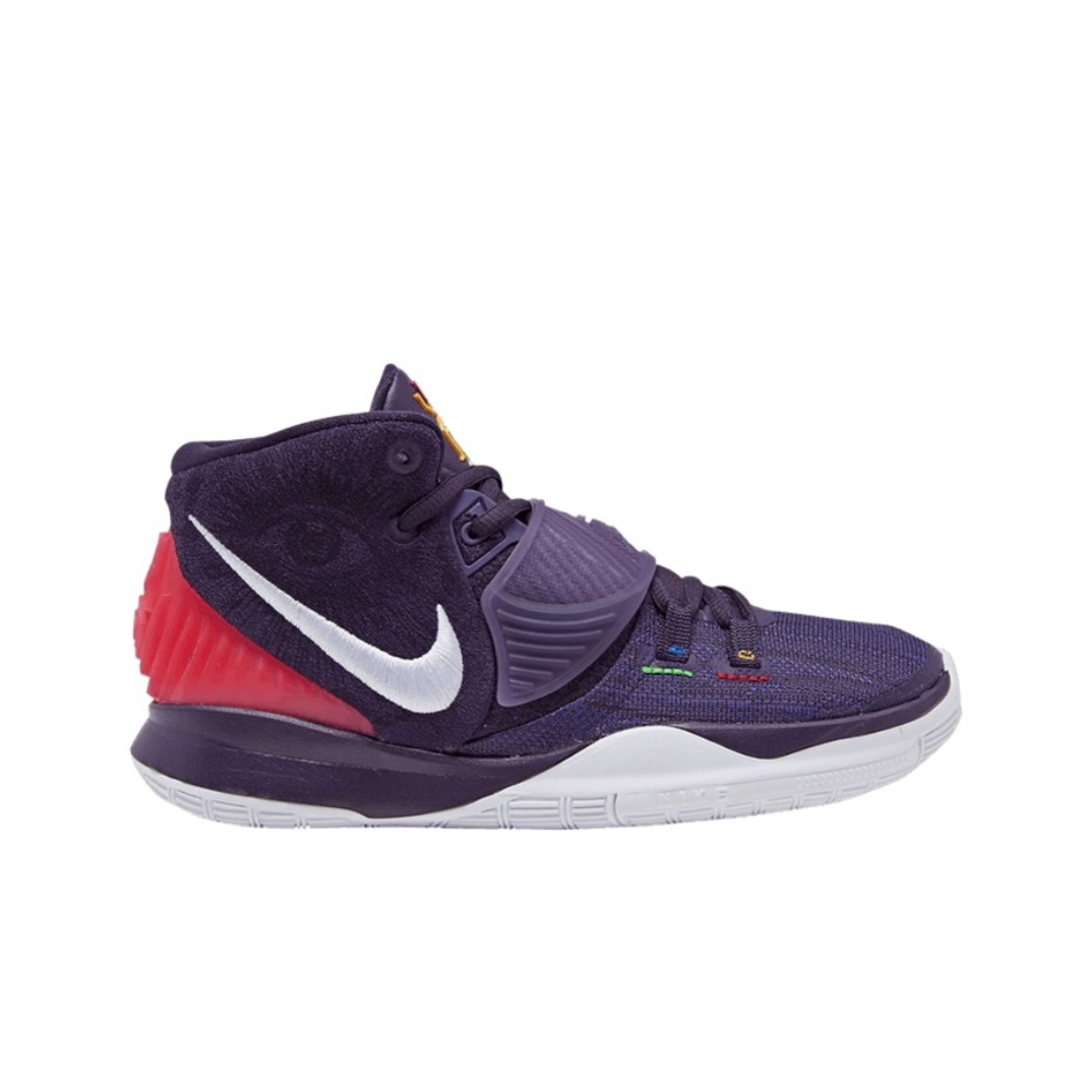 Kyire 6 BG 'Enlightenment' high top sneaker
Size 4.5 Y